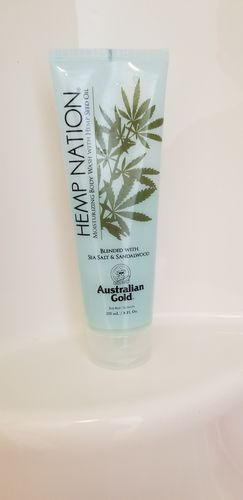 Customer photo review of HN Sea Salt & Sandalwood Body Wash