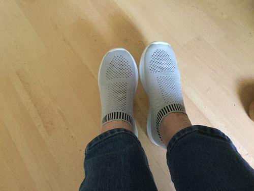 Customer photo review of Women's Athletic Walking Shoes Grey