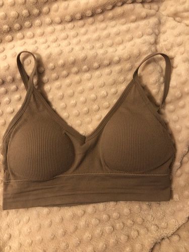 Customer photo review of Ultimate Versatile Seamless Bra/Bralette