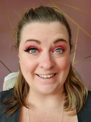 Customer photo review of Diamond Magnetic Eyelashes and Eyeliner Kit