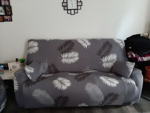 Customer photo review of Exotic Grey - Housses Extensibles de Fauteuil et Canapé - La Maison des Housses