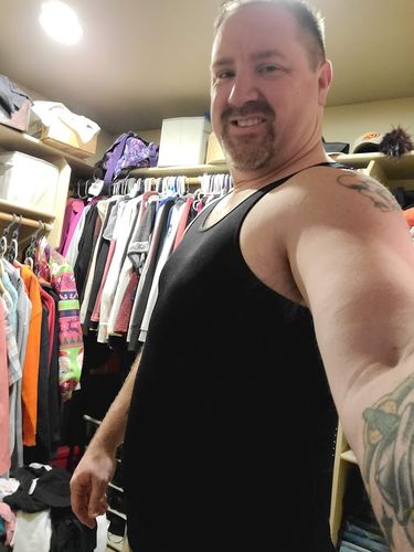 Customer photo review of Men's Slimming Vest Invisible Tummy Shaper