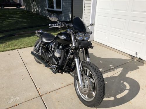 triumph thunderbird storm windscreen