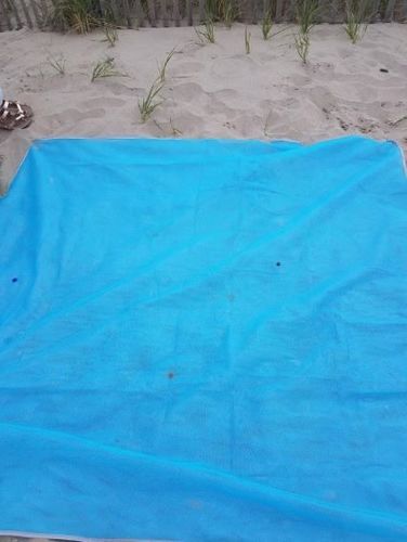 Customer photo review of Unyik™ Sandproof Beach Blanket