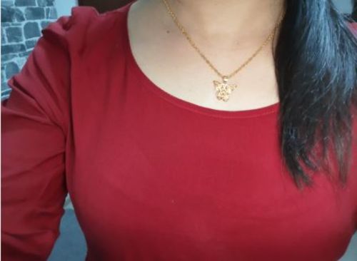 Customer photo review of Collier Papillon