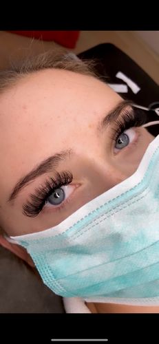 Customer photo review of 0.07 Easy Fan Russian Volume Cashmere Lashes (16 lines)