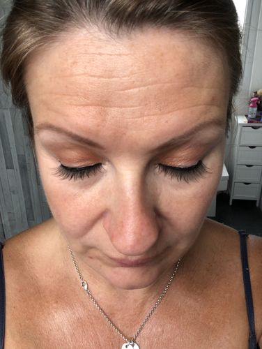 Customer photo review of Sapphire Magnetic Eyelashes and Eyeliner Kit