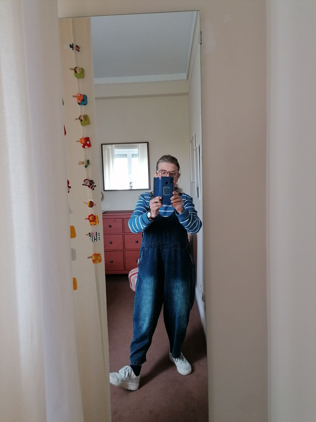 Customer photo review of Plus Size - Vintage Loose Elastic Waist Spliced Distressed Jeans