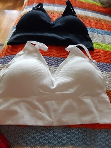 Customer photo review of Ultimate Versatile Seamless Bra/Bralette