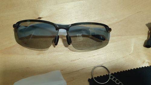 Customer photo review of Kameleon Bril | De bril die van kleur verandert