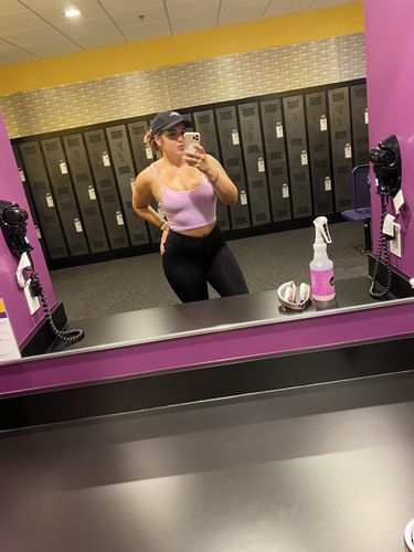 Customer photo review of Bare Leggings