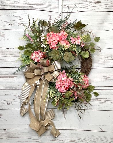 Customer photo review of 14" Round Grapevine Wreath