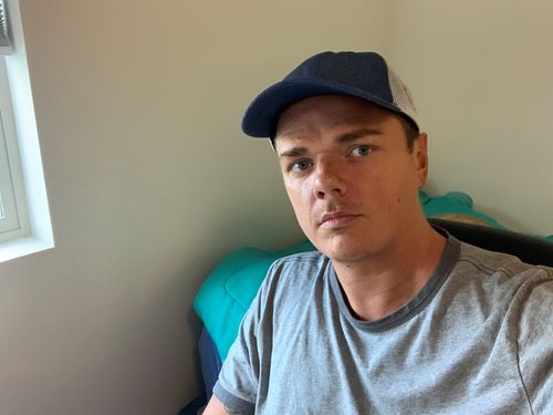 Customer photo review of Big Trucker Hat, Dark Navy