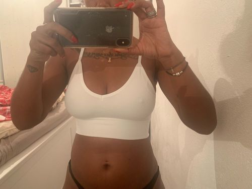 Customer photo review of Ultimate Versatile Seamless Bra/Bralette