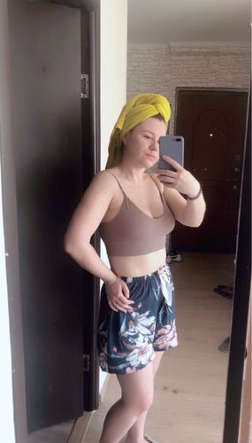 Customer photo review of Ultimate Versatile Seamless Bra/Bralette