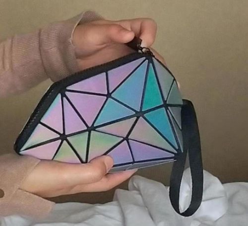 Customer photo review of Holumex Prisma Lyra Makeup Bag