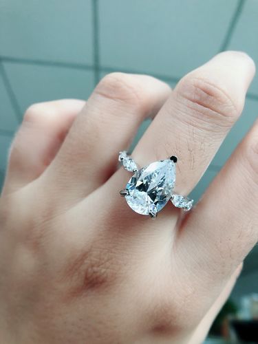 Customer photo review of Louilyjewelry Pear & Marquise Cut Engagement Ring In Sterling Silver