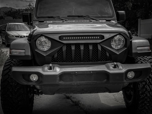 Customer photo review of Demon Grille w/ LED Off-Road Lights(18-20 Jeep Wrangler JL & Gladiator)