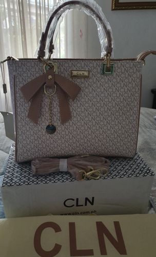Customer photo review of Chloris Handbag
