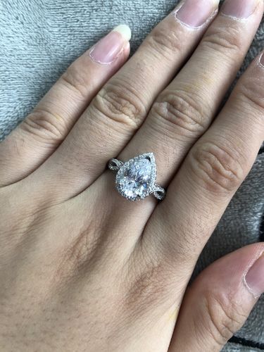 Customer photo review of Louilyjewelry Sterling Silver Vintage Twist Halo Pear Cut Engagement Ring