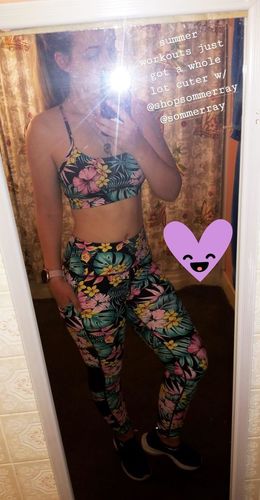 Customer photo review of Mesh Insert Butt Lift Active Leggings - Black Floral