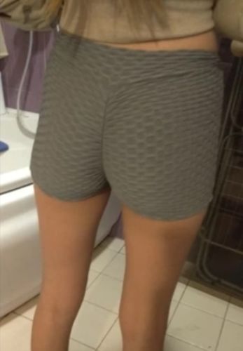 Customer photo review of GYMKARTEL® ANTI-CELLULITE AND PUSH UP SHORTS - GRAY
