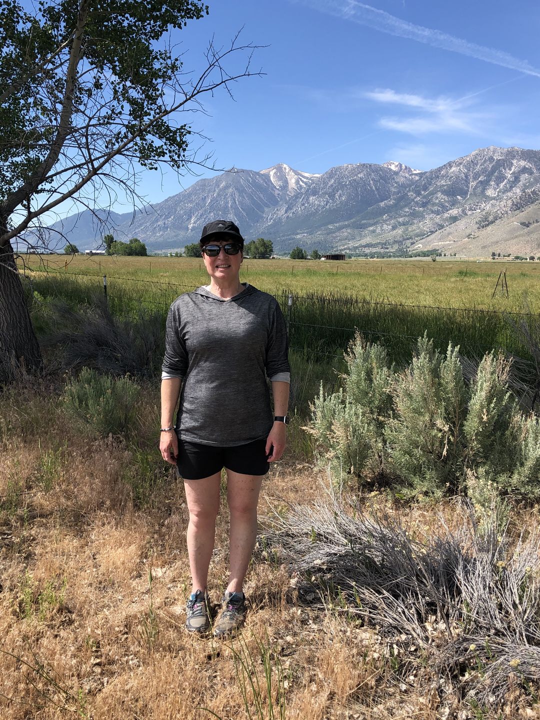 Customer photo review of WOMEN'S RIVER RUN HOODIE