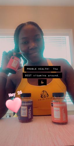 Customer photo review of QUEEN ESSENTIALS- Women's Daily Multi-Vitamin (plant-based) Gummies (45 Day Supply/ .55 Cent A Day) CLICK HERE