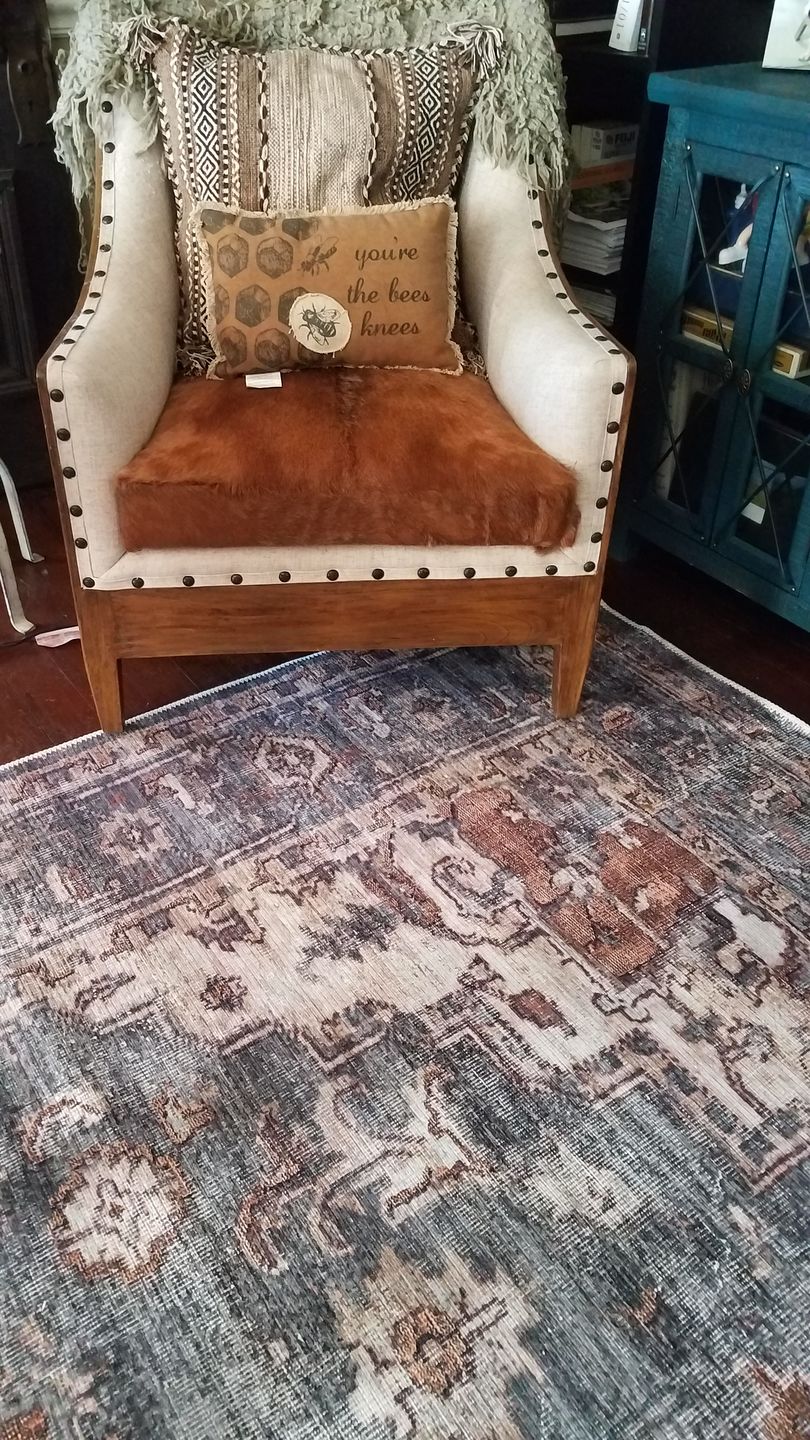 Customer photo review of The Rug Collective­™ Distressed Vintage Cezanne Rabbit Gray Inca Gold Area Rug