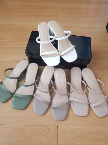 Customer photo review of Kylie Taupe