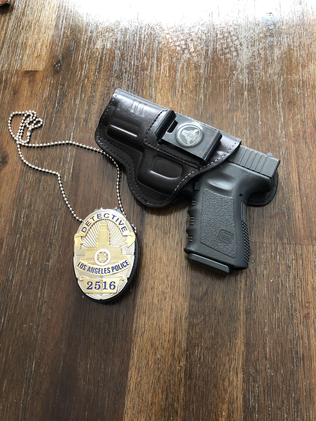 Customer photo review of LAPD Los Angeles Police Detective Badge Solid Copper Replica Movie Props With Number 2516