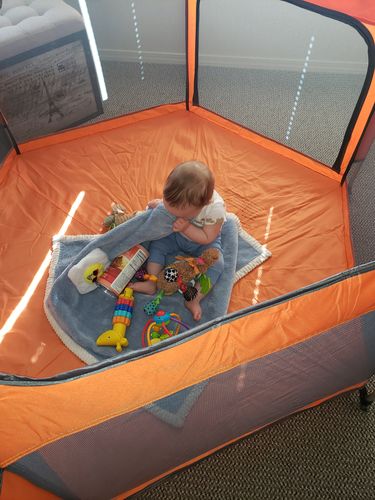 Customer photo review of Pop N' Go® Playpen