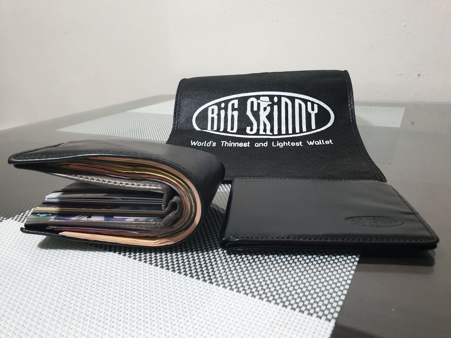 Customer photo review of RFID Blocking Leather Multi Bi-fold Black