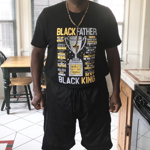 Customer photo review of World's Best Dad Trophy - Blk & Gld Premium