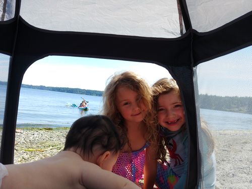 Customer photo review of Pop N' Go® Playpen