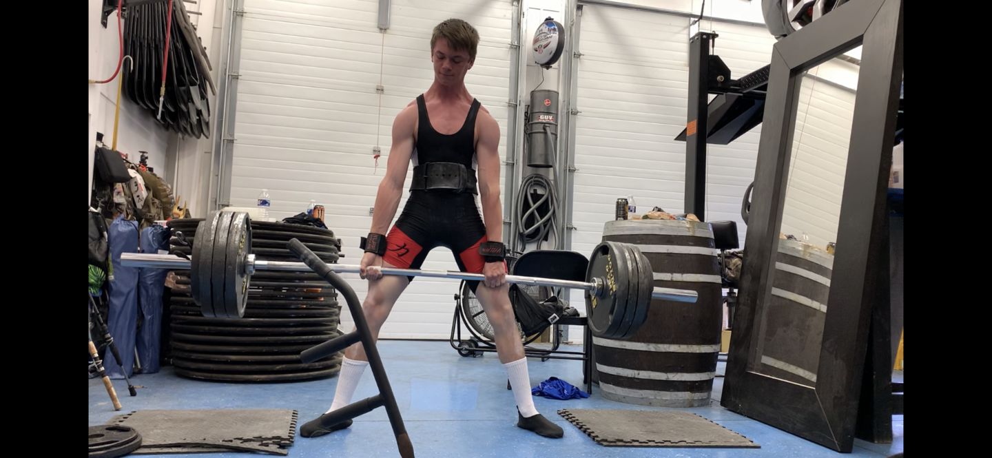 Customer photo review of Strength Shop Riot Deadlift Slippers - IPF legal