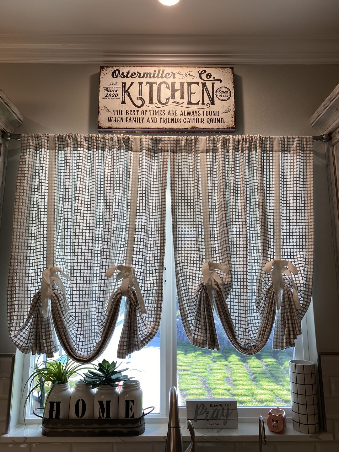 Customer photo review of Personalized-Kitchen Best of Times-Large Canvas(Not Printed on Metal)-Stretched on a Wood-Dining Room Kitchen- Housewarming or Wedding Gift