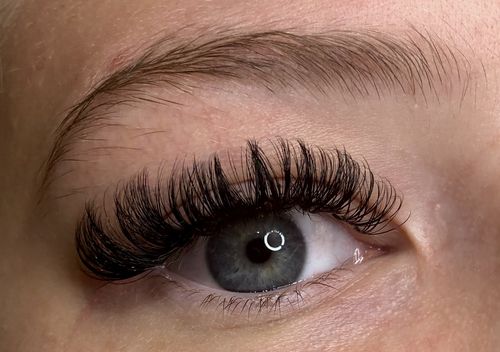 Customer photo review of 0.05 Easy Smart Fan Russian Volume Cashmere Lashes (16 lines)