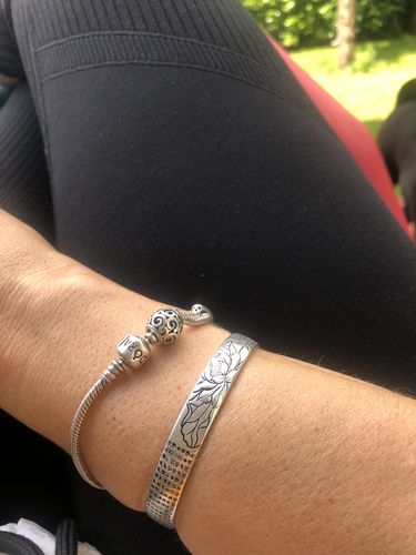Customer photo review of Feines armband der lotusblume