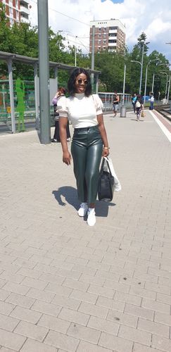 Customer photo review of Bobo Wig T-Lace  | Straight