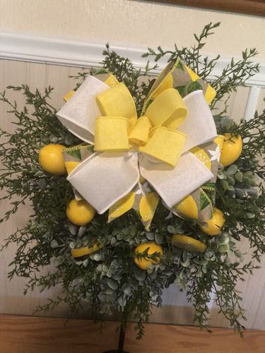 Customer photo review of 1.5"X10Yd Royal Burlap Yellow RG127829