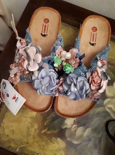 Customer photo review of Jomix - Sandali Alti Donna Fiorati