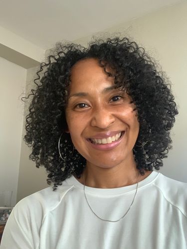 Customer photo review of Curly Hair Wash and Go System with Organic Hemp Seed Oil for Hair Growth with Watermelon Fragrance (Step 1 - 4)