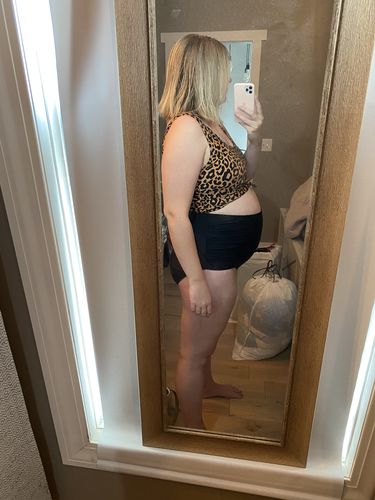 Customer photo review of Traveler Top | Leopard Print