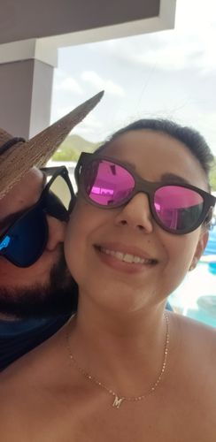 Customer photo review of Julieta