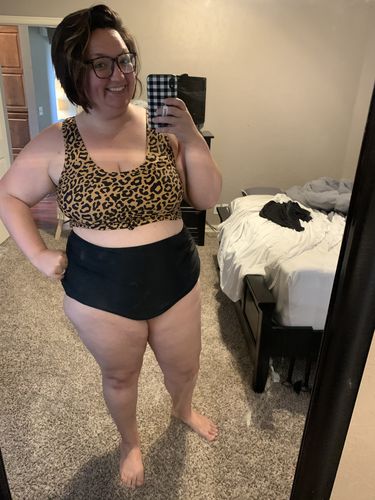 Customer photo review of Traveler Top | Leopard Print