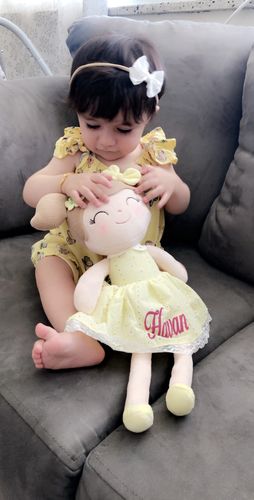Customer photo review of Personalized Leyadoll (Yellow) with Gift Bag