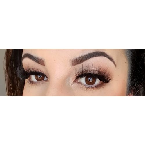 Customer photo review of Ruby Magnetic Eyelashes and Eyeliner Kit