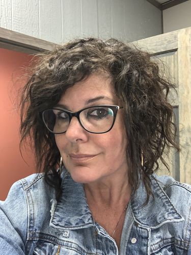 Customer photo review of Curly Hair Wash and Go System with Organic Jojoba Oil for Moisturizing Hair with Lavender Fragrance (Step 1 - 4)