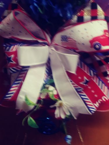 Customer photo review of Glitter Lattice Diagonal Lauren Wired Ribbon 2.5" x 20yd 93165W-001-40H
